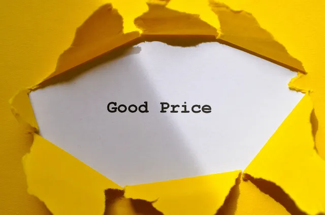 Yellow paper torn to reveal 'Good Price'. Perfect for sales and marketing concepts. Skjulte omkostninger i annoncering: spørgsmål der afdækker budgettet